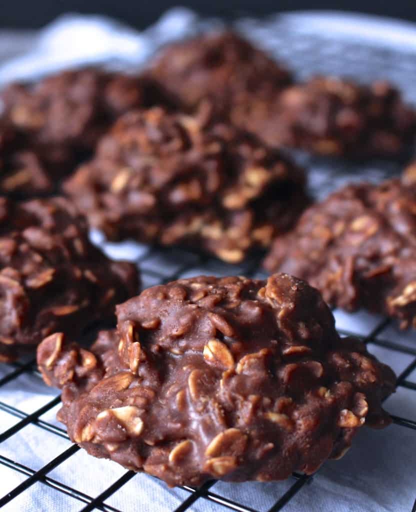 Chocolate Peanut Butter No-Bakes