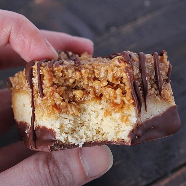 Paleo Samoa Cookie Bars 
